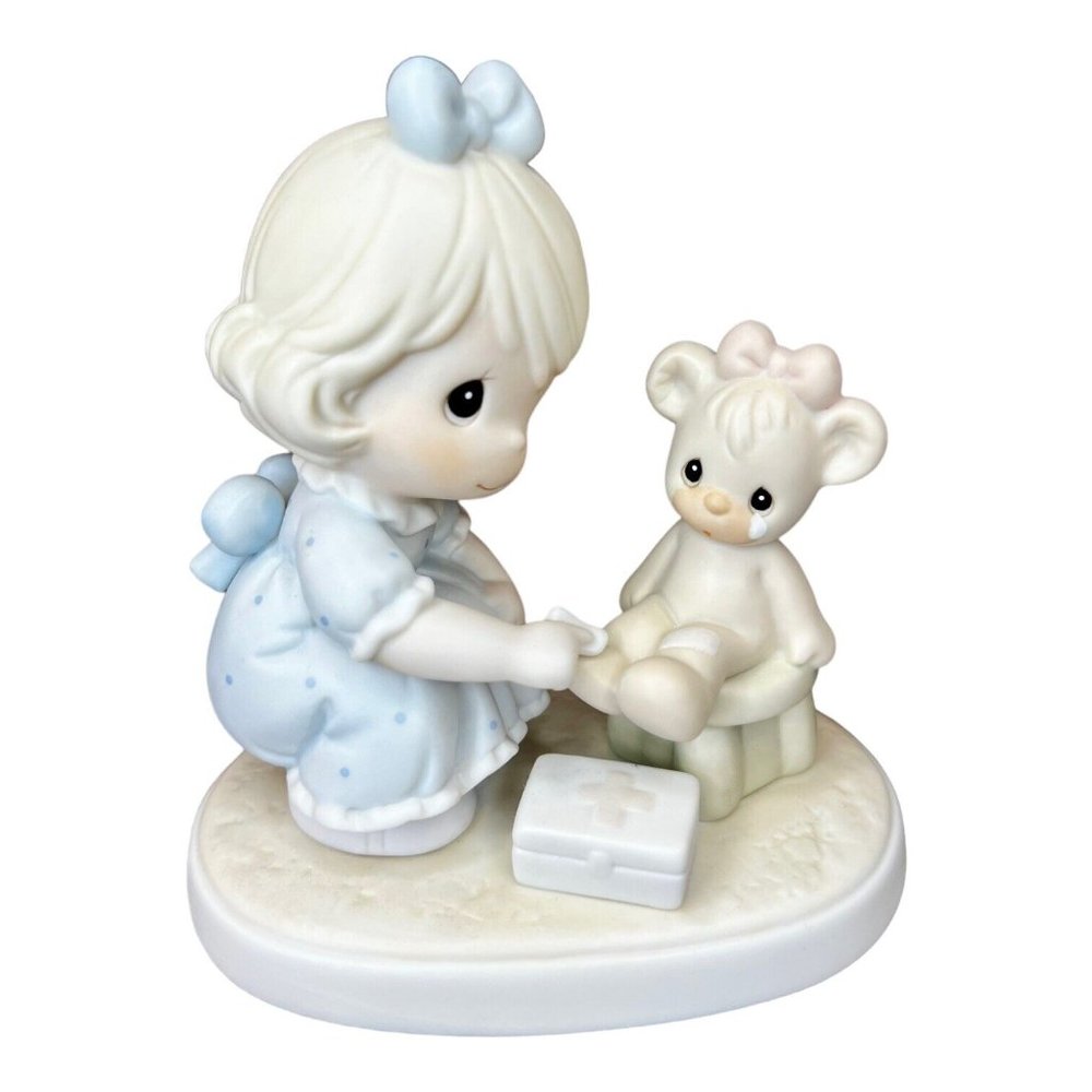 1994 Precious Moments Members only figurine, PM941 - Caring